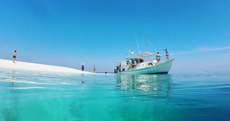 Hulhumalé Full-Day Boat Trip